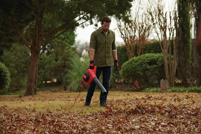 Pros of Corded Electric Leaf Blowers